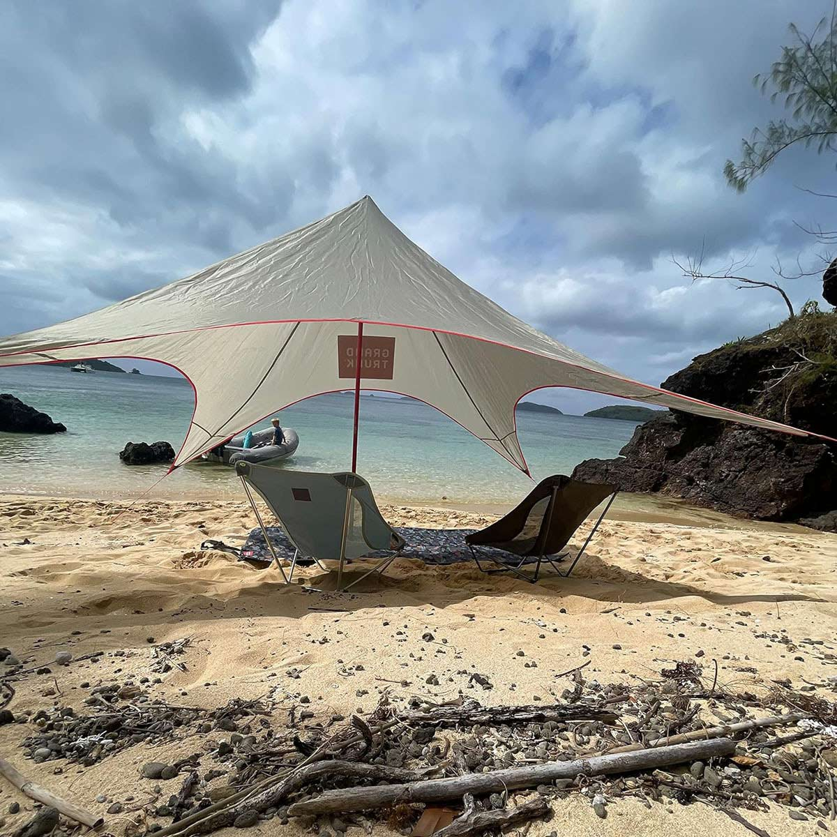 Grand Trunk Shadecaster 2-Person Sunshade, Storm